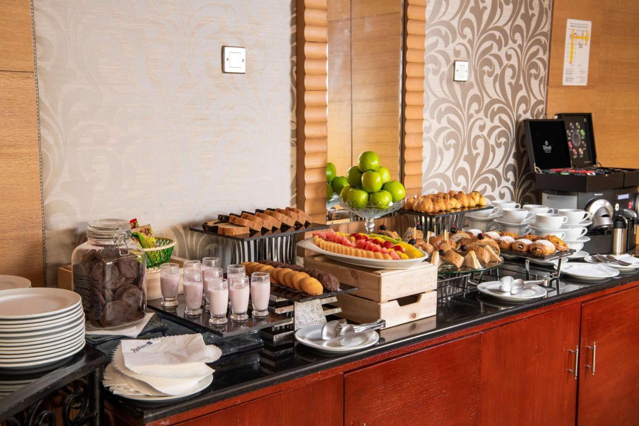 Radisson Blu Hotel, Riyadh Ngoại thất bức ảnh